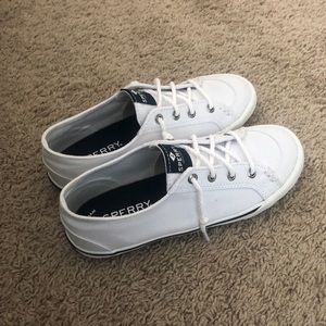 Sperry women’s size 6. Never worn. No box.